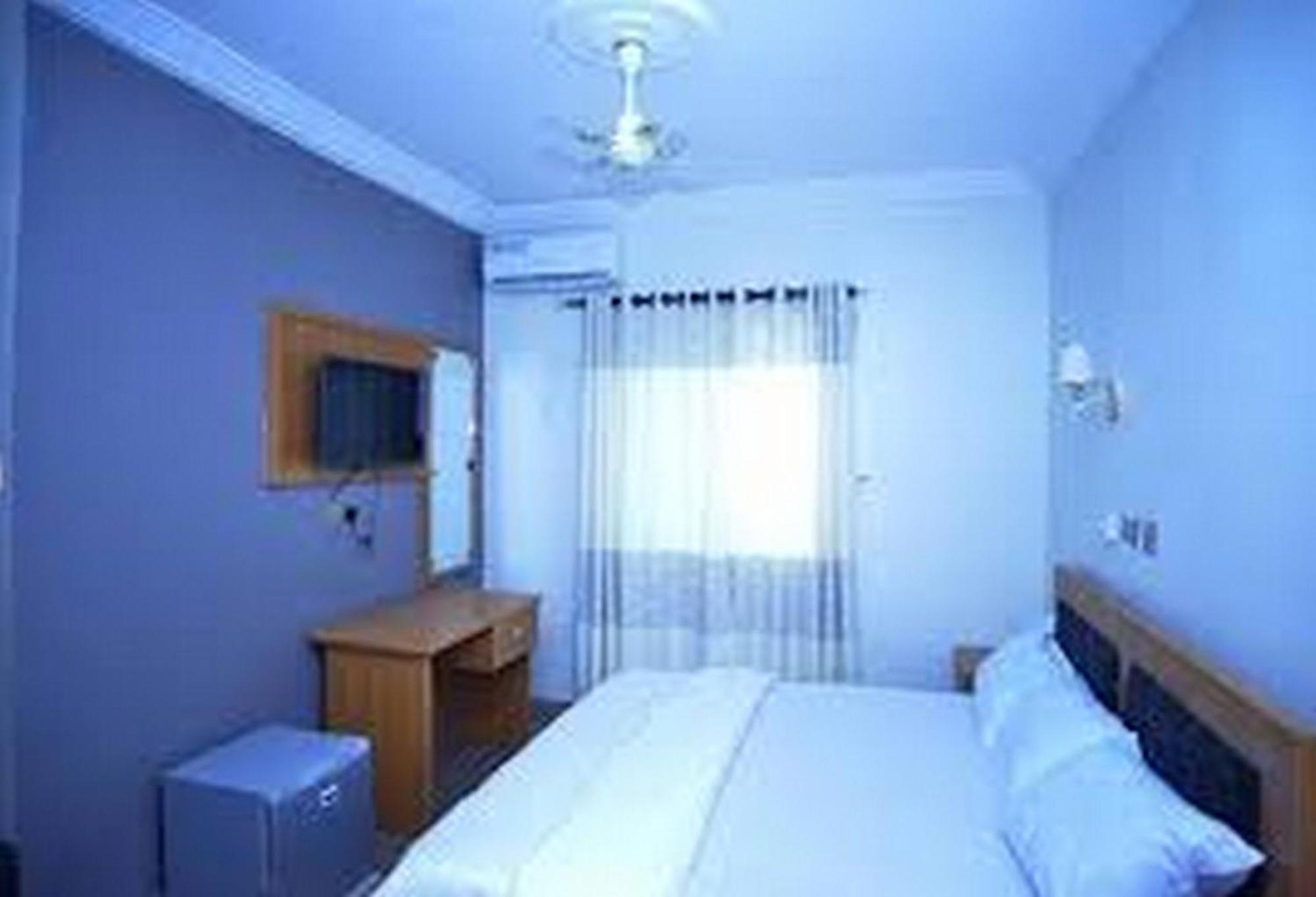 Room In Lodge - Seth Hotel Asaba Exterior photo